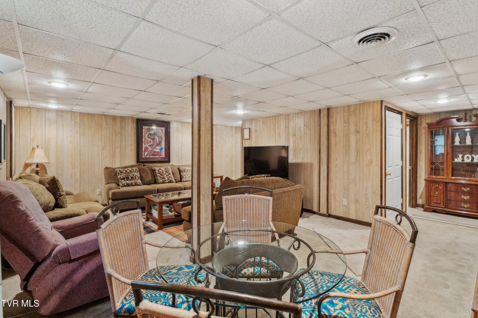 Photo #52: 1402 Lake Ridge Square