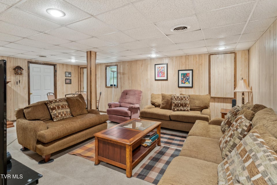 Photo #47: 1402 Lake Ridge Square