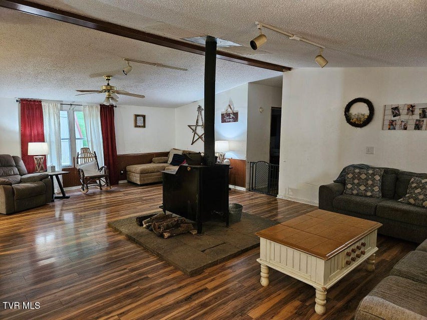 Photo #9: 17508 Dreamers Lane