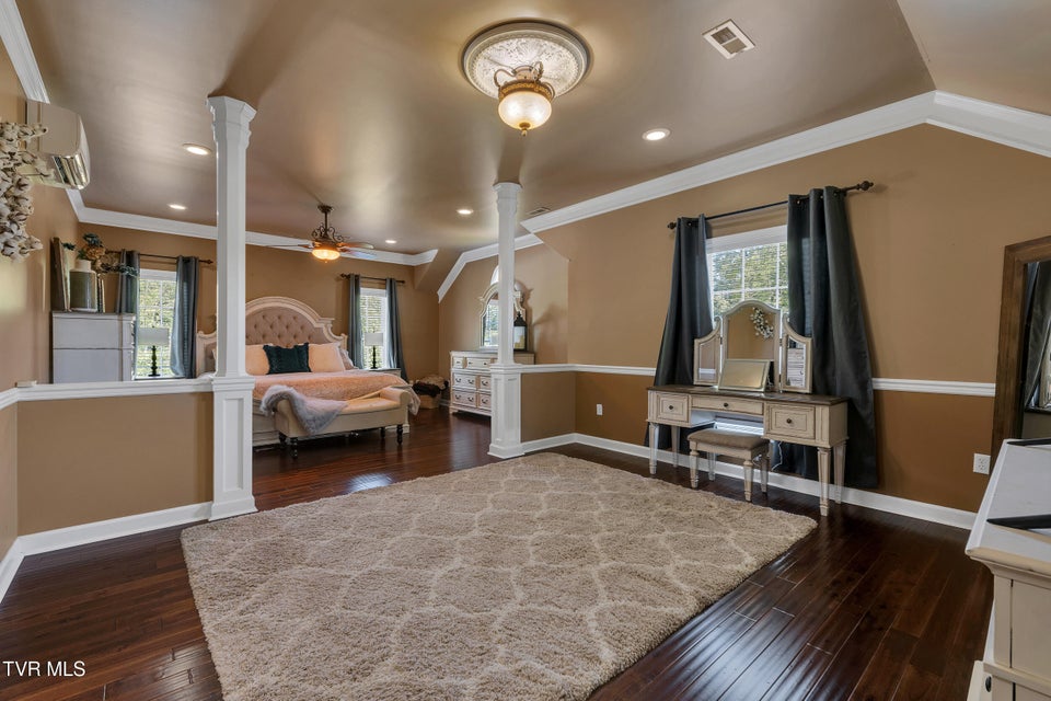 Photo #31: 509 Amelia Court
