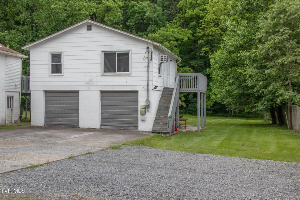 Photo #33: 1416 Cedar Street