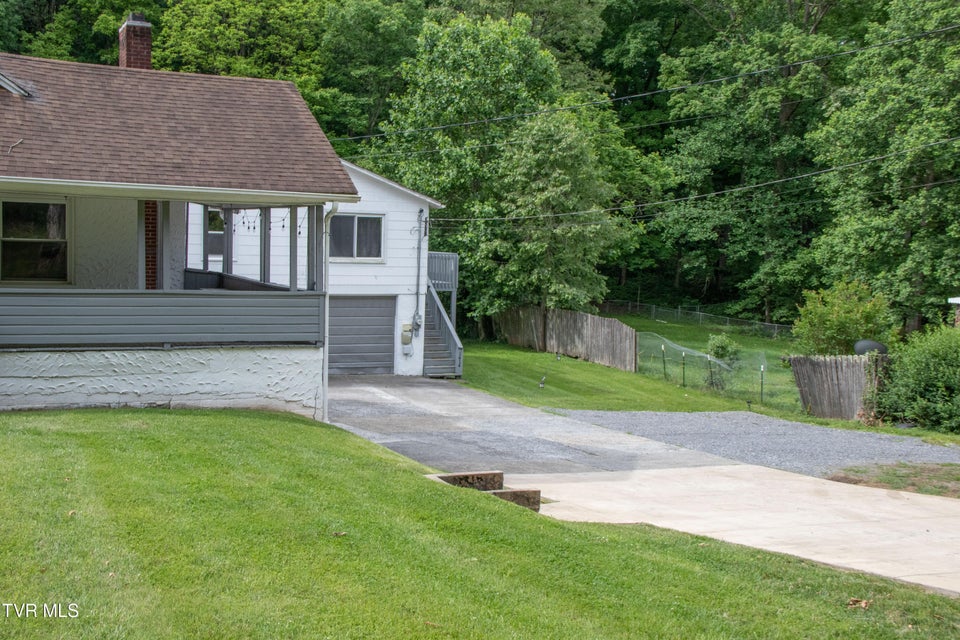 Photo #35: 1416 Cedar Street