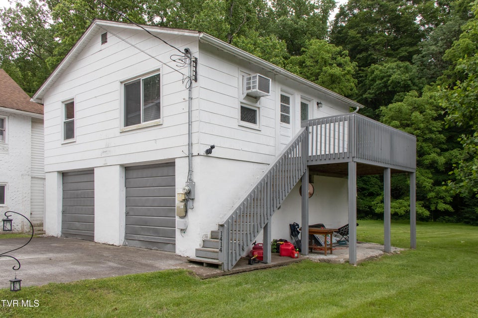 Photo #26: 1416 Cedar Street