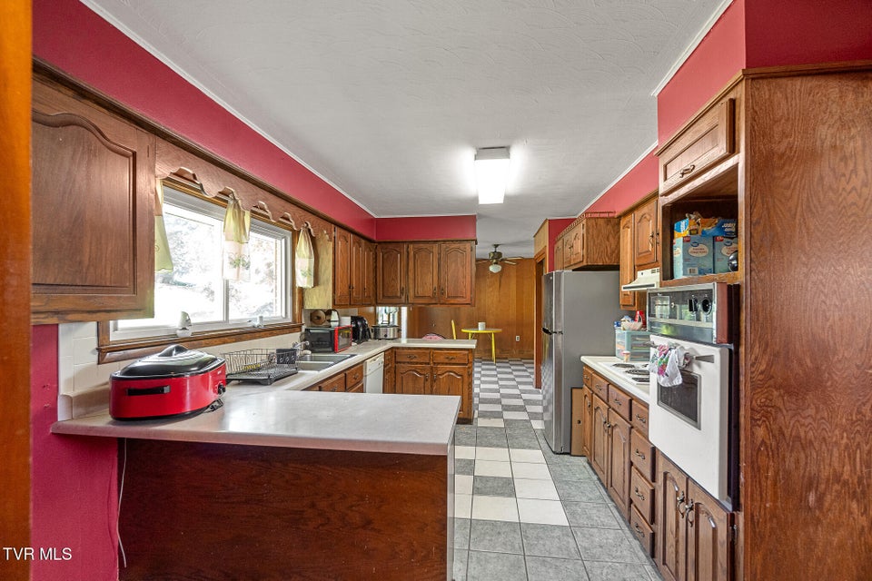 Photo #7: 110 Johnson Street
