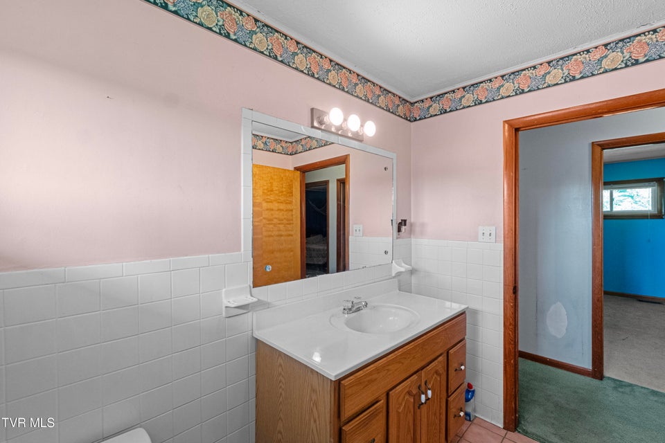 Photo #19: 110 Johnson Street