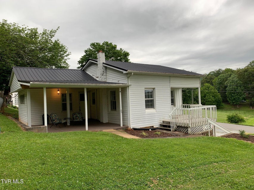 Photo #3: 626 Mohawk Drive