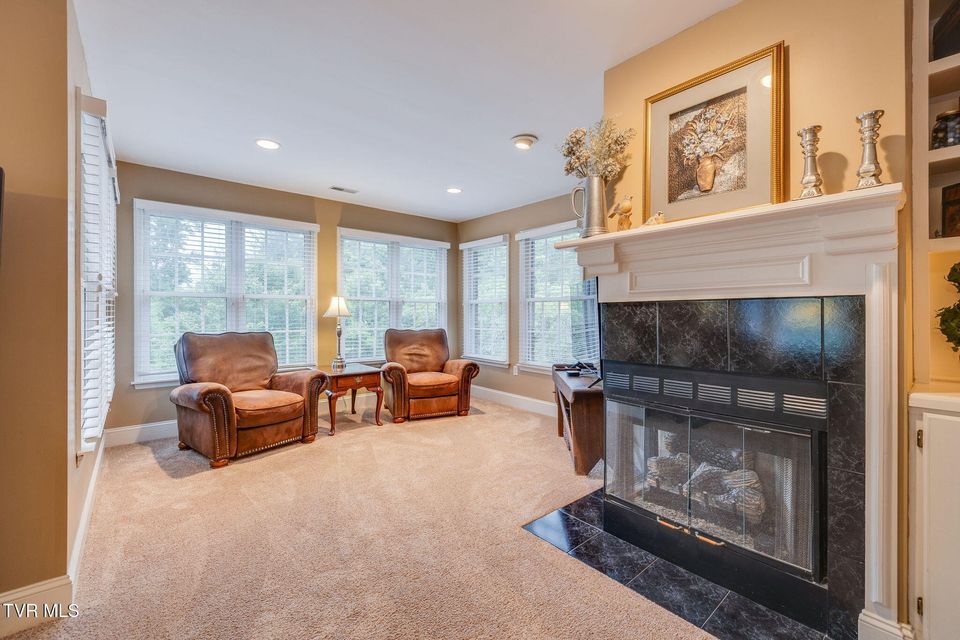 Photo #38: 117 Quail Heights Court