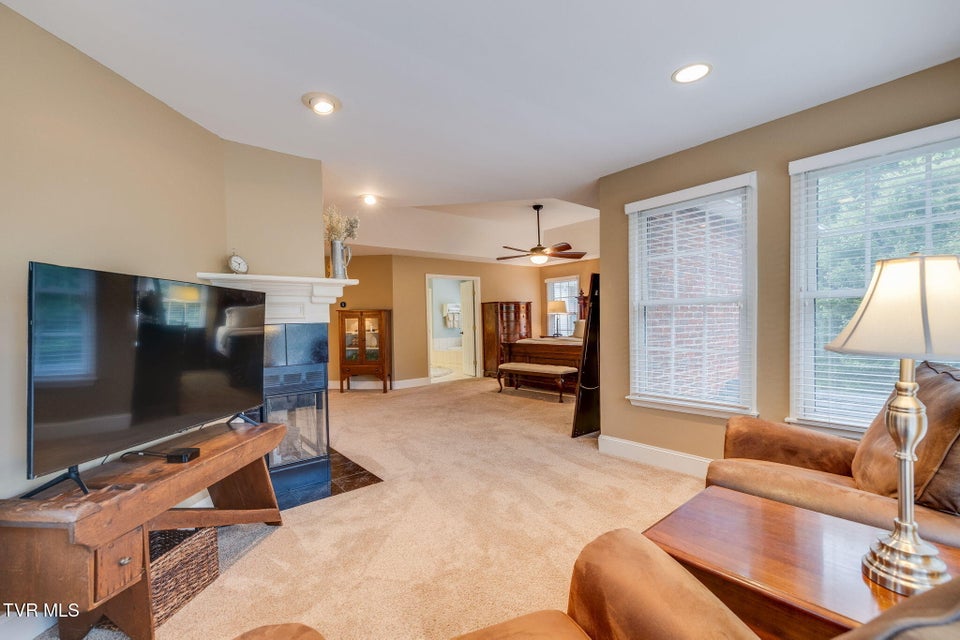Photo #39: 117 Quail Heights Court