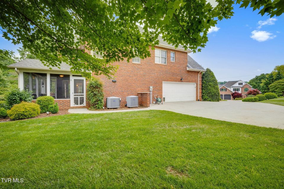 Photo #76: 117 Quail Heights Court