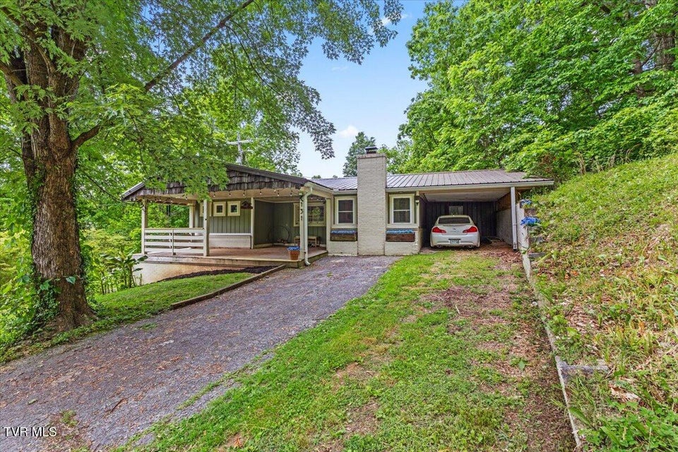 Photo #39: 131 Greenlee Road