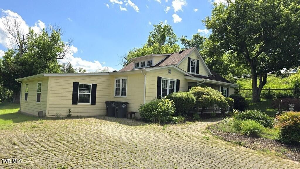 Photo #3: 1229 Cooks Valley Road