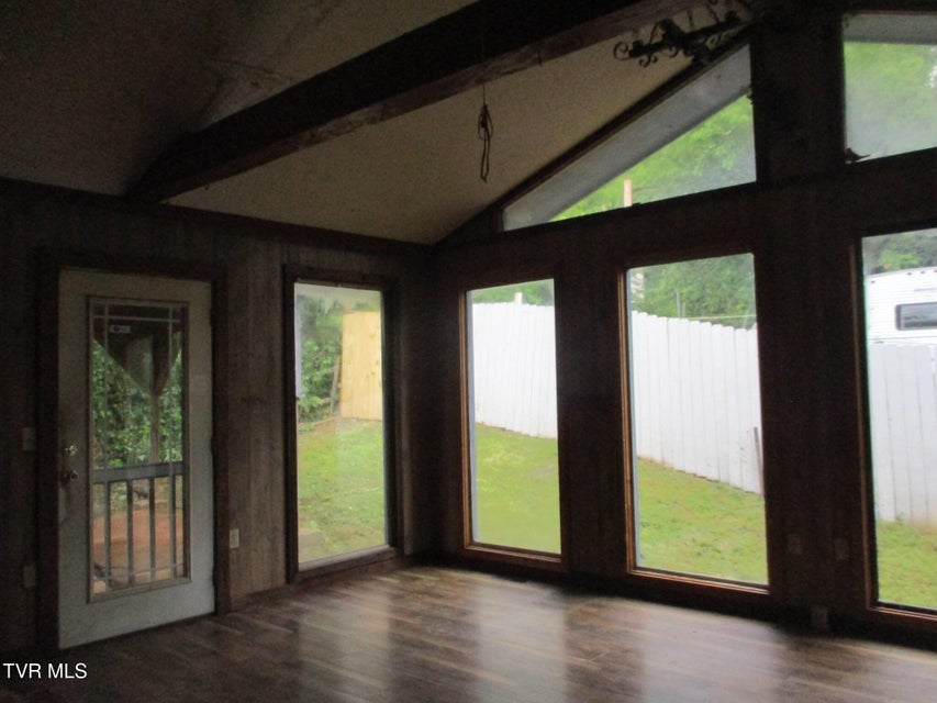 Photo #10: 371 Jonesboro Drive
