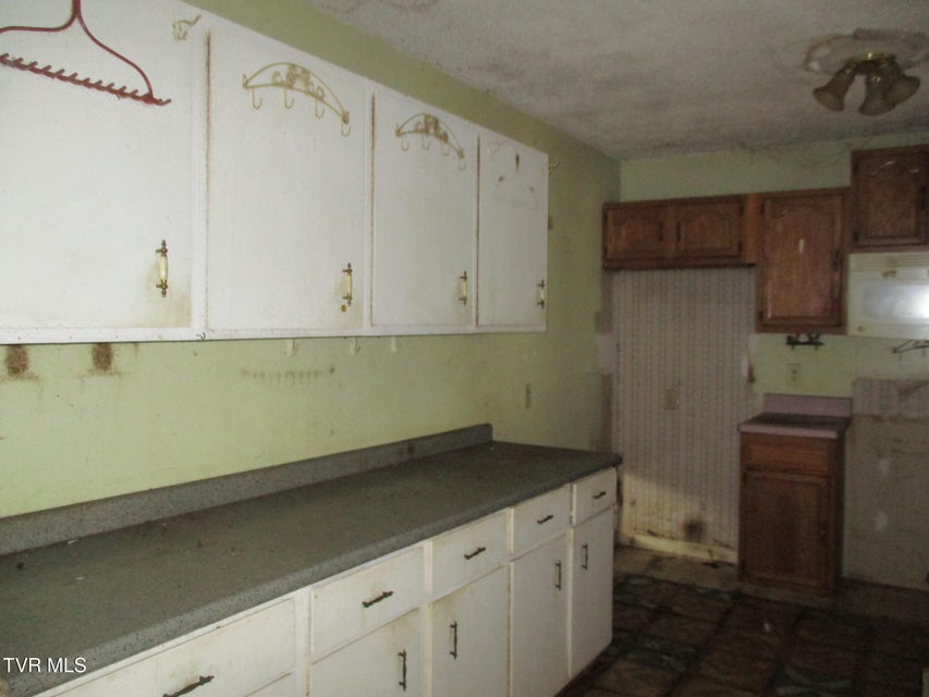 Photo #7: 371 Jonesboro Drive