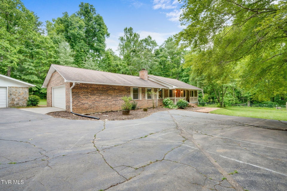 Photo #2: 631 Bowmantown Road