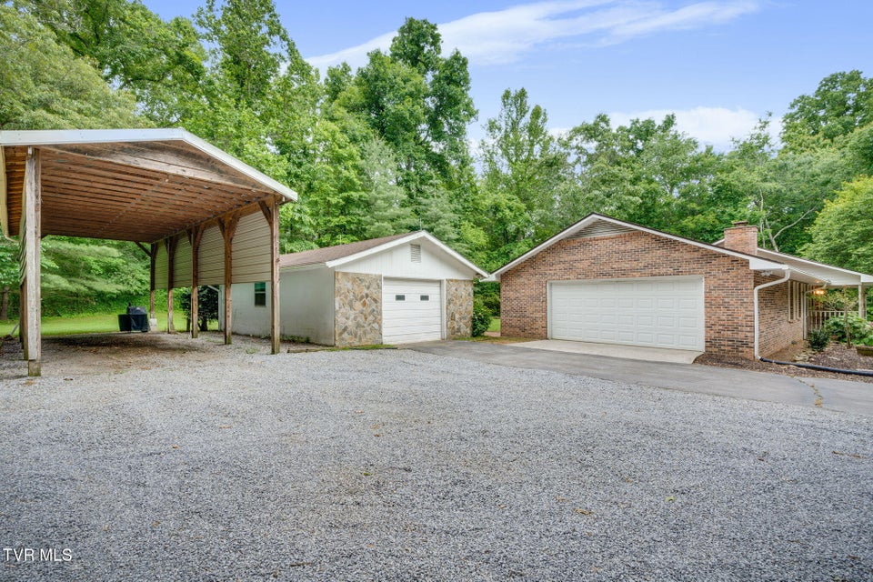 Photo #32: 631 Bowmantown Road