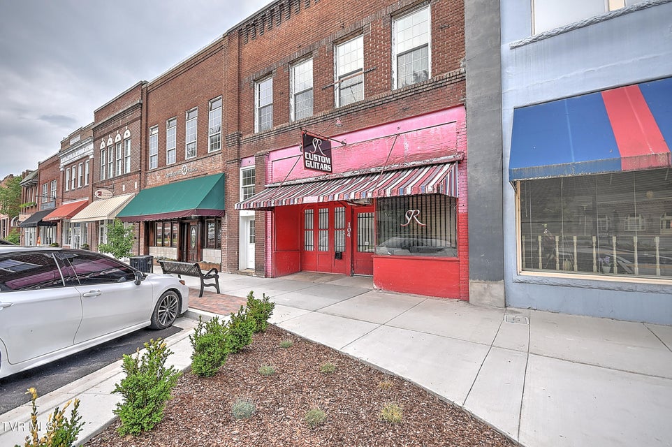 Photo #7: 104 Main Street