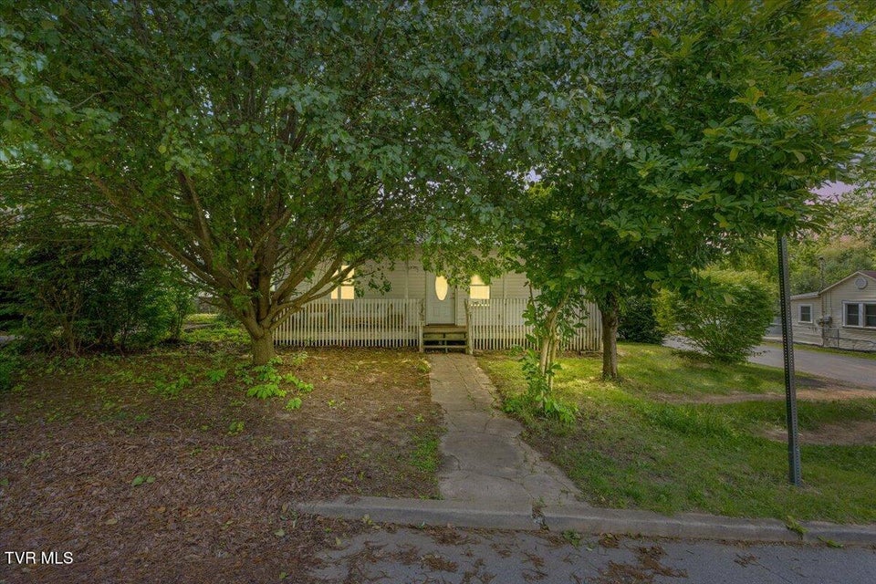 Photo #2: 1200 Grover Street