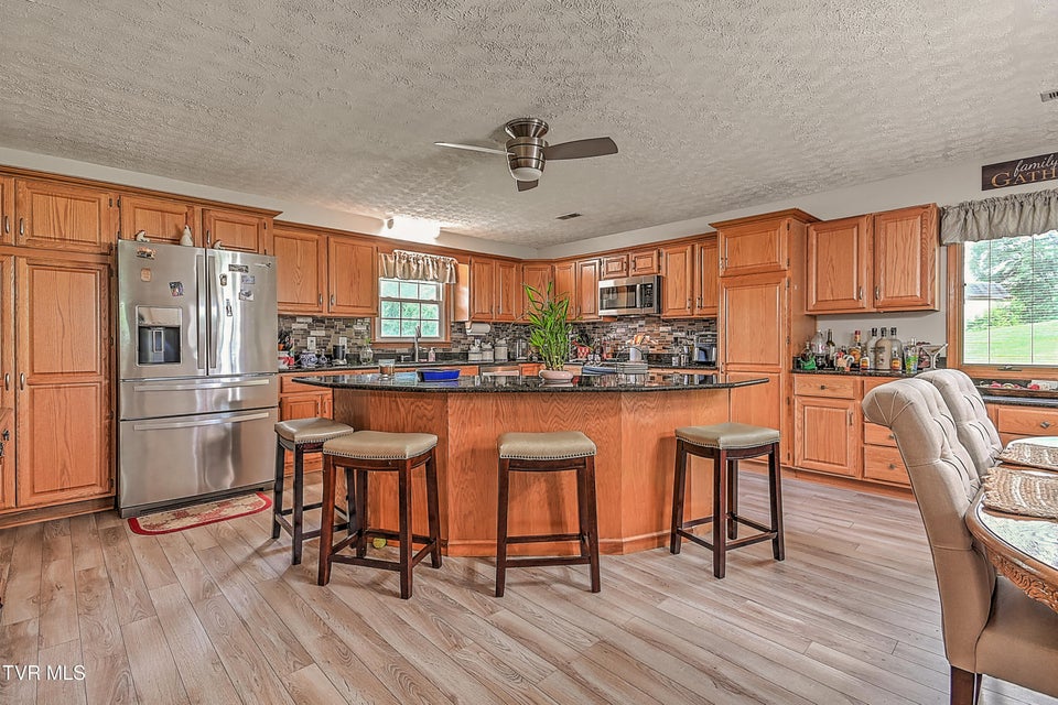 Photo #14: 205 Live Oak Drive