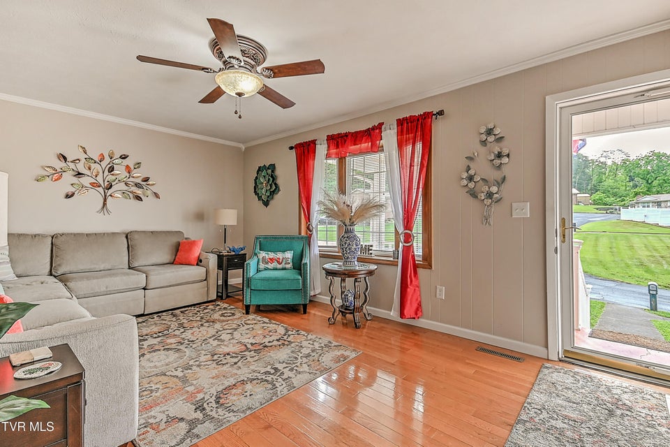 Photo #24: 205 Live Oak Drive