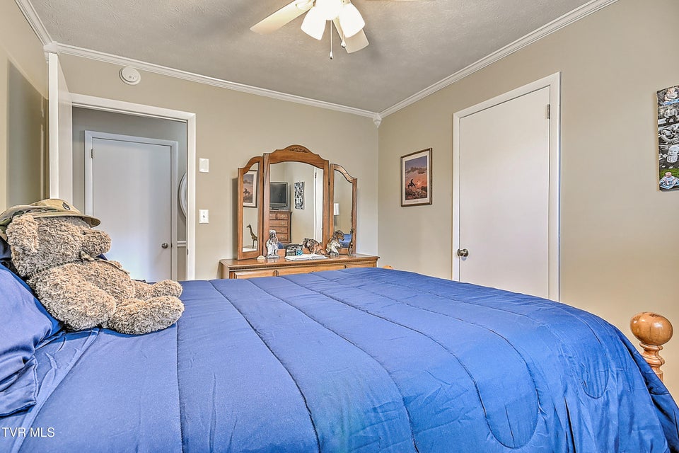 Photo #30: 205 Live Oak Drive