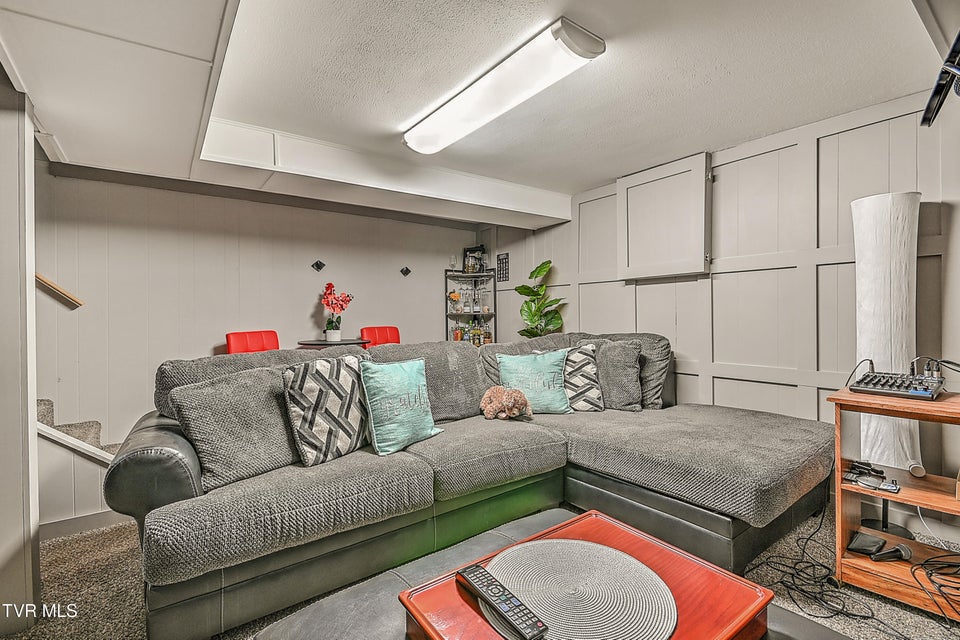 Photo #42: 205 Live Oak Drive
