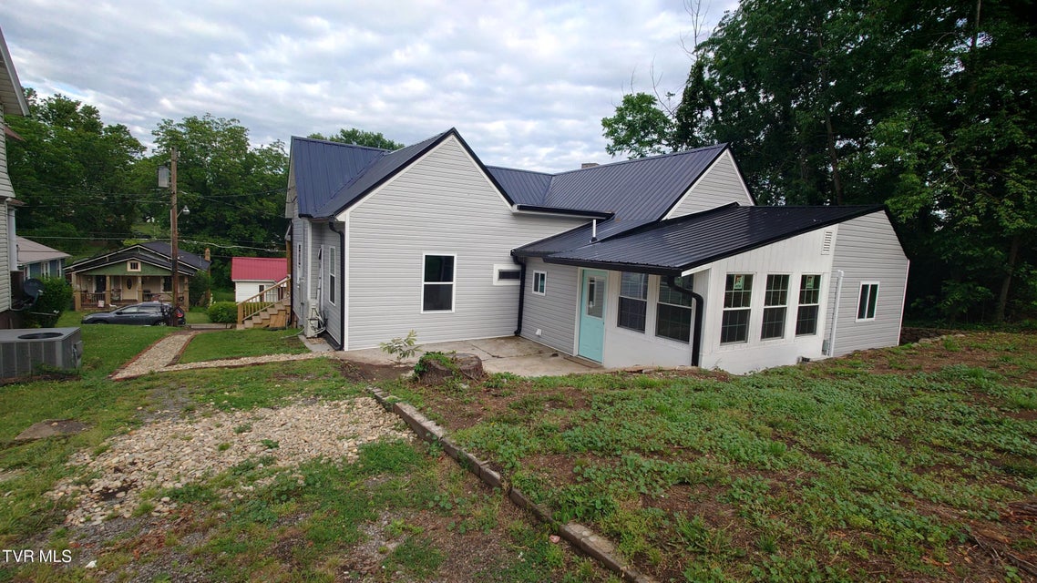 Photo #3: 616 6th Street