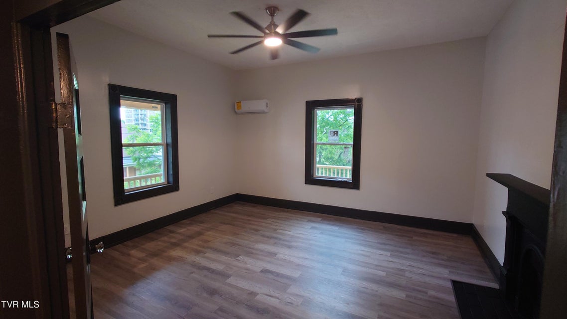 Photo #26: 616 6th Street