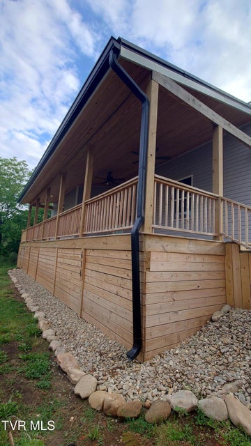 Photo #15: 616 6th Street