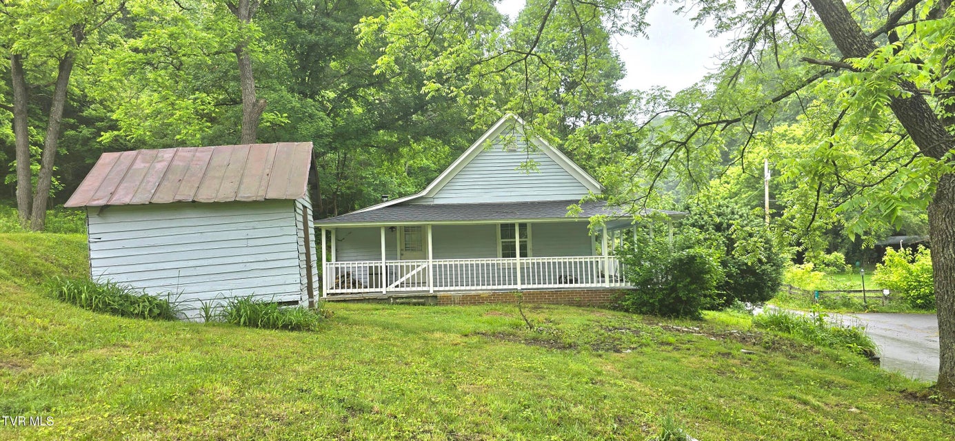 Photo #3: 519 Willow Springs Road