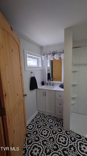 Photo #24: 616 6th Street