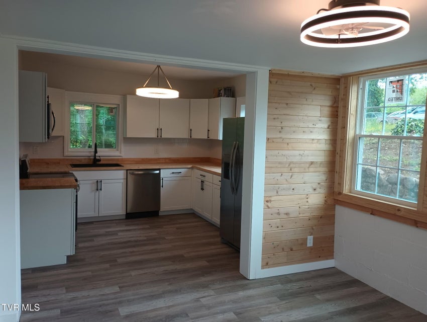 Photo #29: 616 6th Street