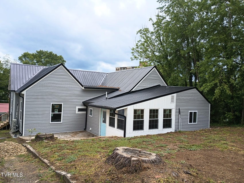 Photo #13: 616 6th Street