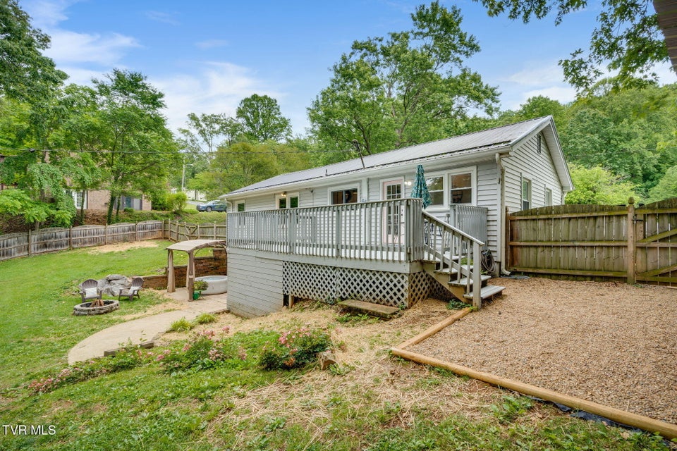 Photo #31: 2300 Stuart Drive