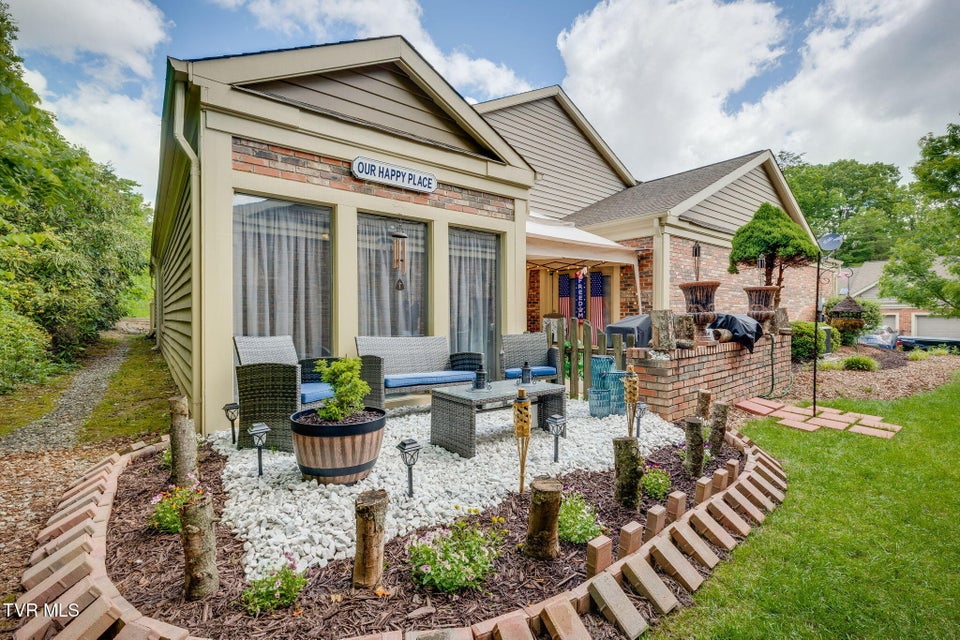 Photo #25: 322 Arbor Terrace