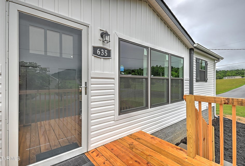 Photo #4: 635 Dunham Road
