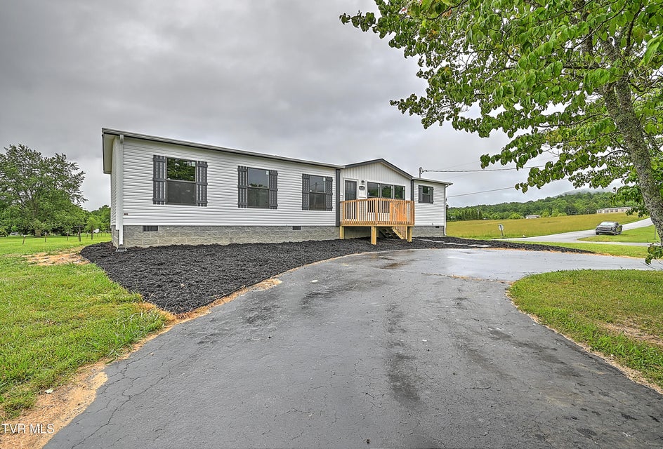 Photo #7: 635 Dunham Road