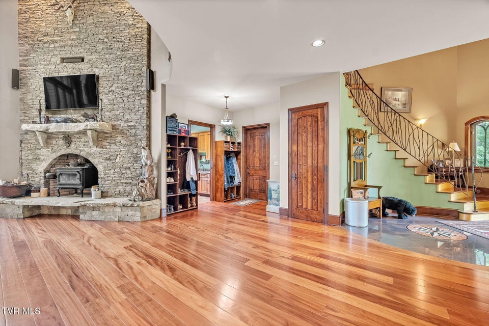 Photo #25: 18549 Landridge Way
