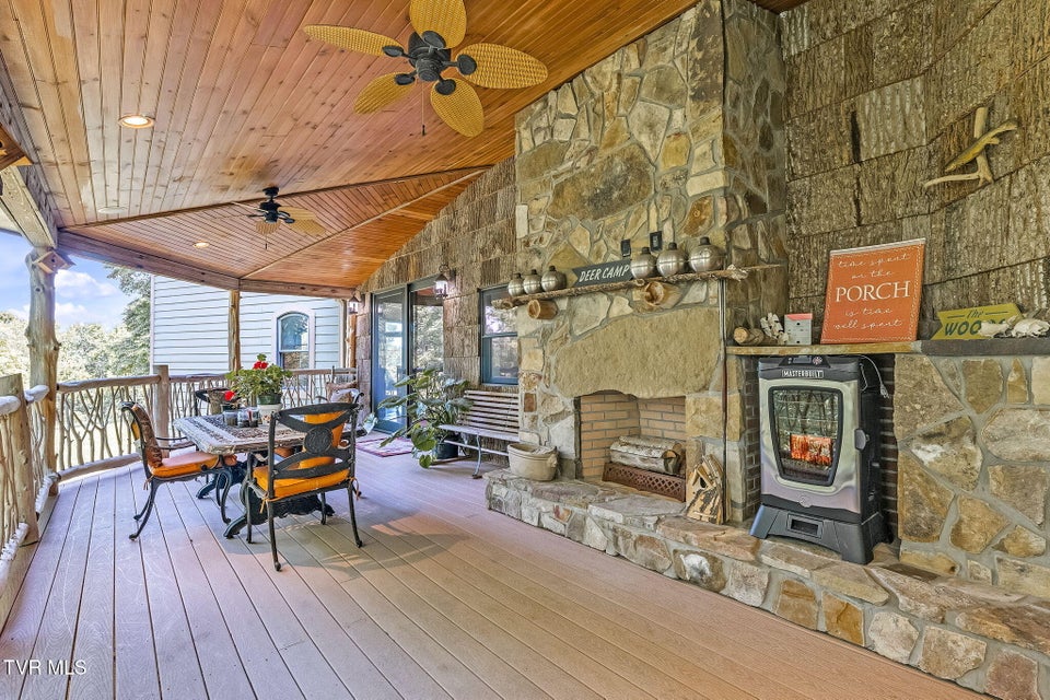 Photo #40: 18549 Landridge Way