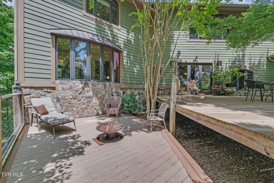 Photo #4: 18549 Landridge Way