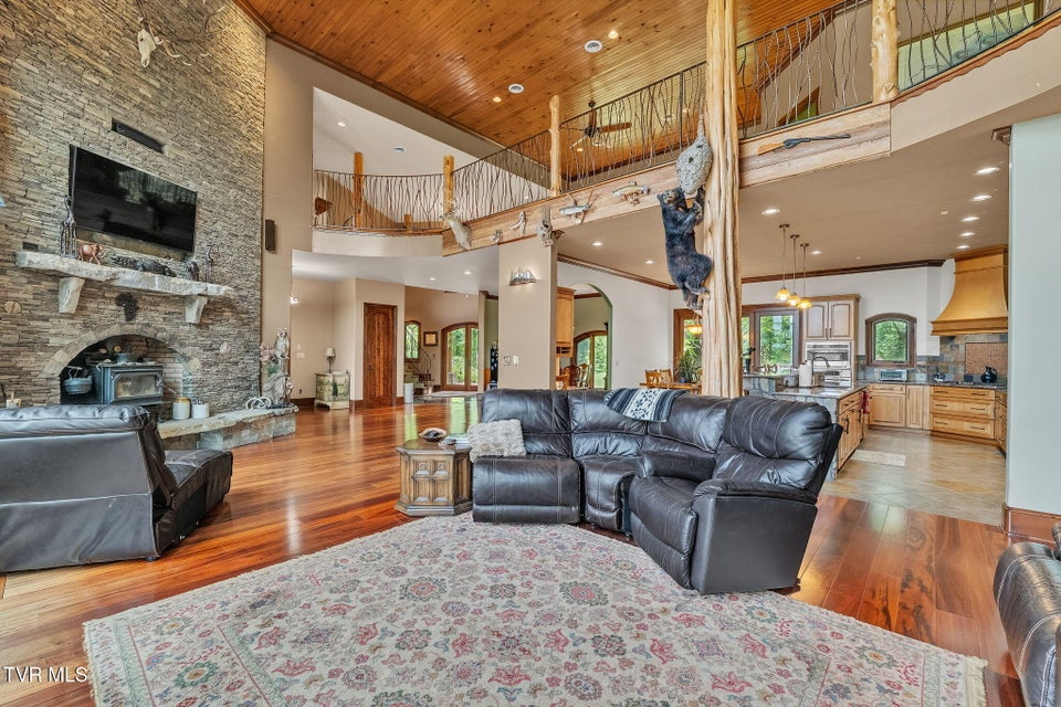 Photo #28: 18549 Landridge Way