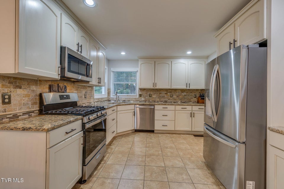 Photo #15: 3424 Berkshire Circle