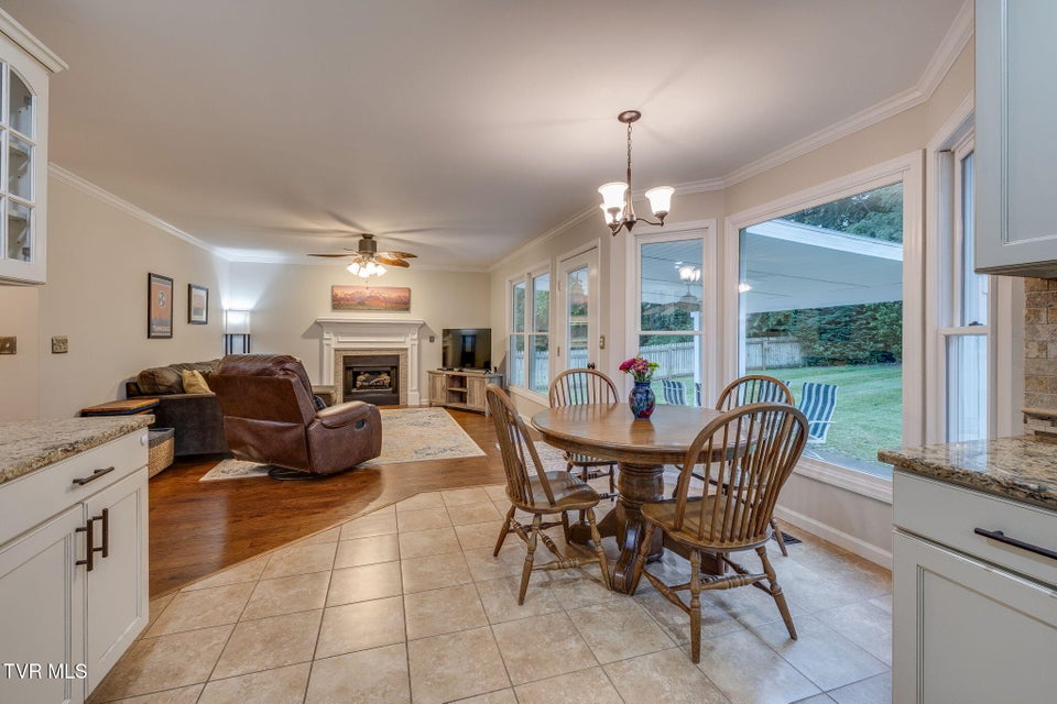 Photo #17: 3424 Berkshire Circle