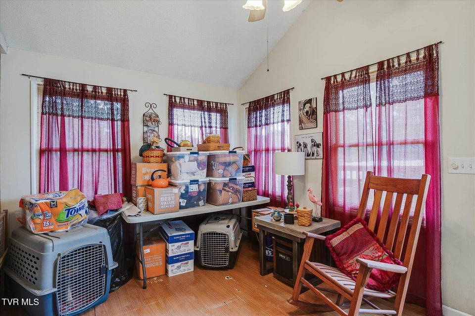Photo #17: 1621 Barnes Street