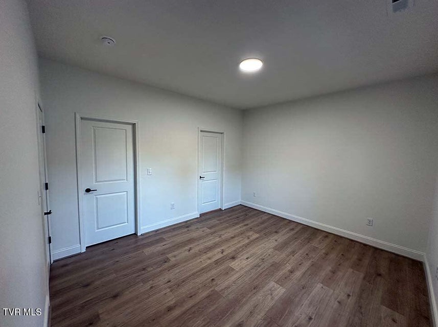 Photo #14: 172 Elbert Way