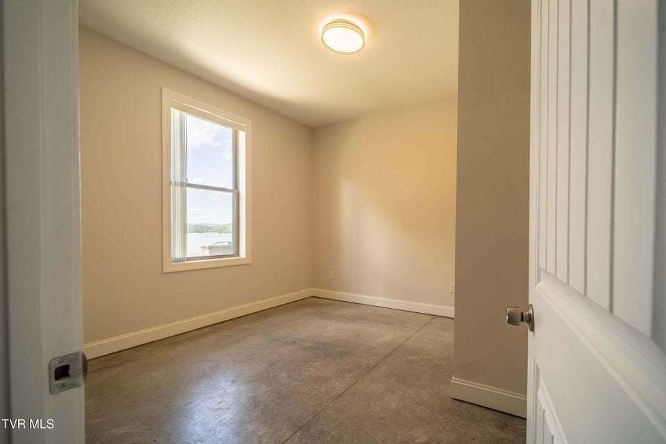 Photo #40: 3107 Bridgewater Boulevard