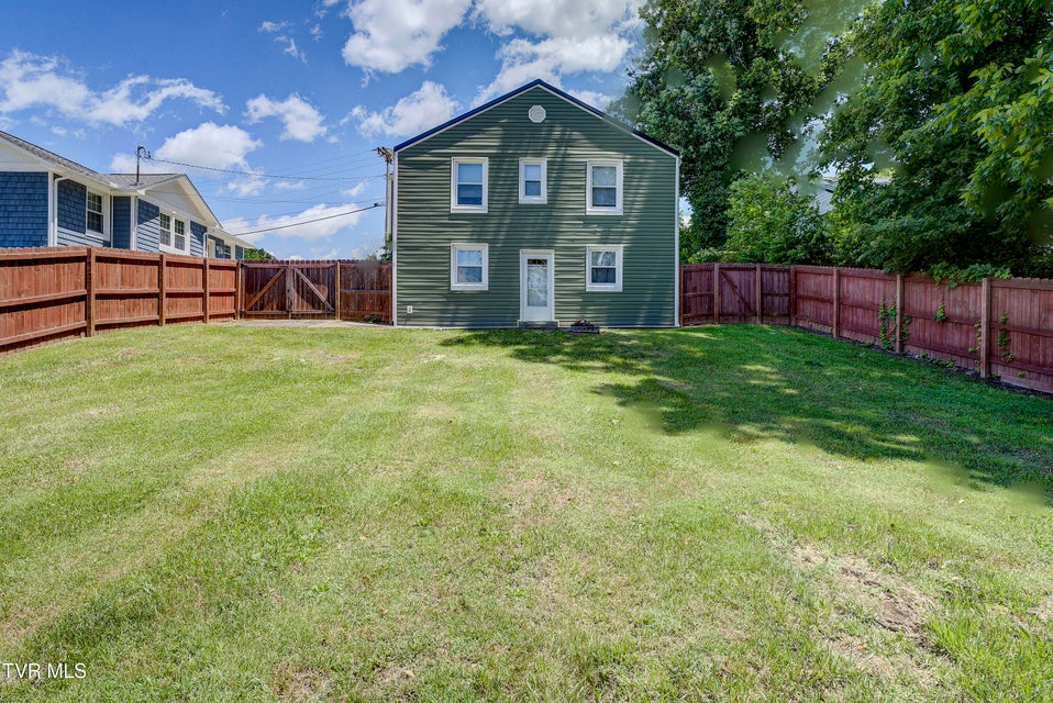 Photo #13: 1321 Pineola Avenue