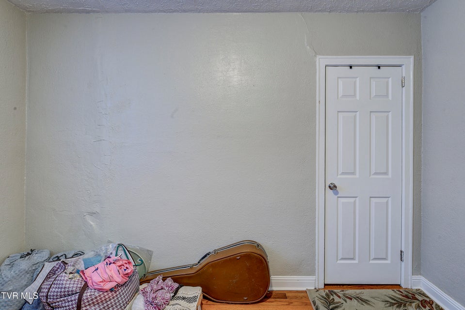 Photo #15: 1321 Pineola Avenue