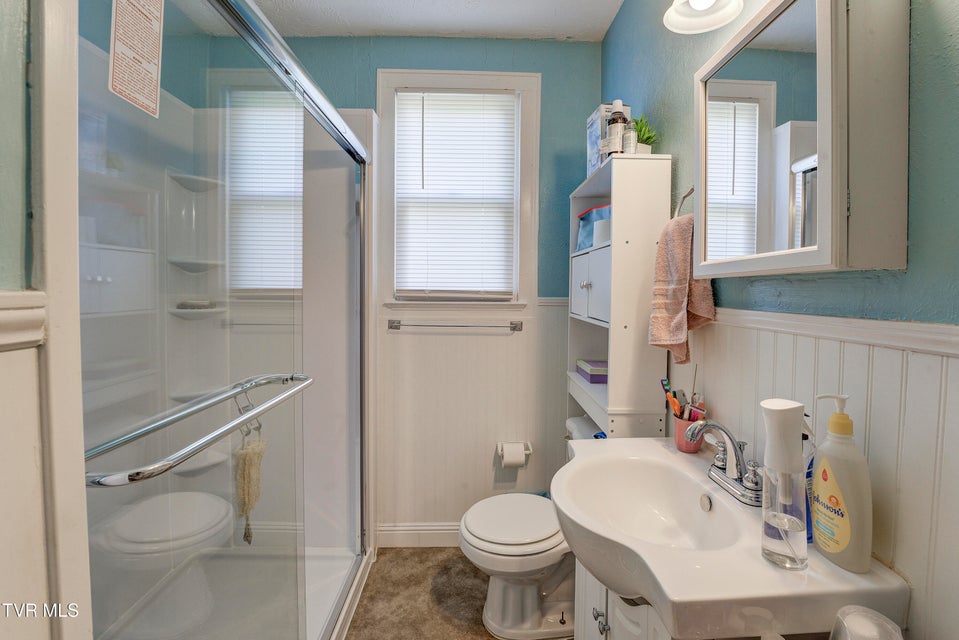 Photo #18: 1321 Pineola Avenue