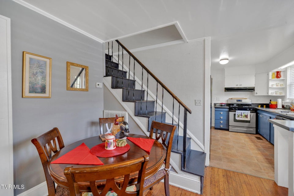 Photo #7: 806 Johnson Avenue