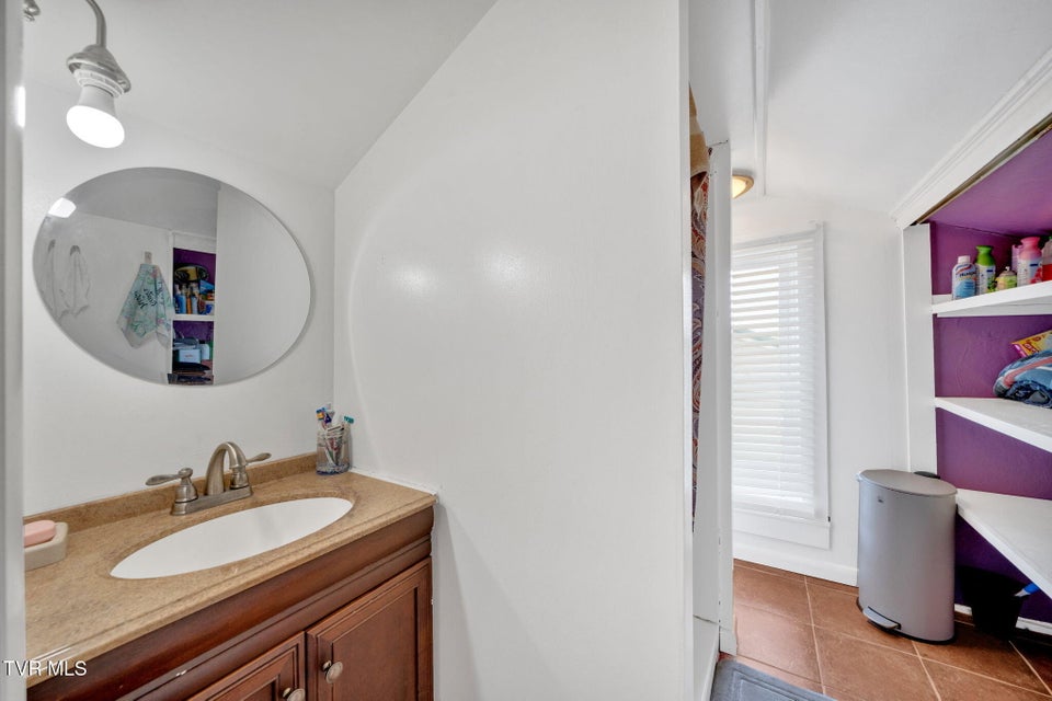 Photo #20: 806 Johnson Avenue